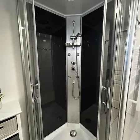 Daire T2 Avec Jardin, Terrasse Et Wifi A 1km Des Thermes - Fr-1-541-156 *