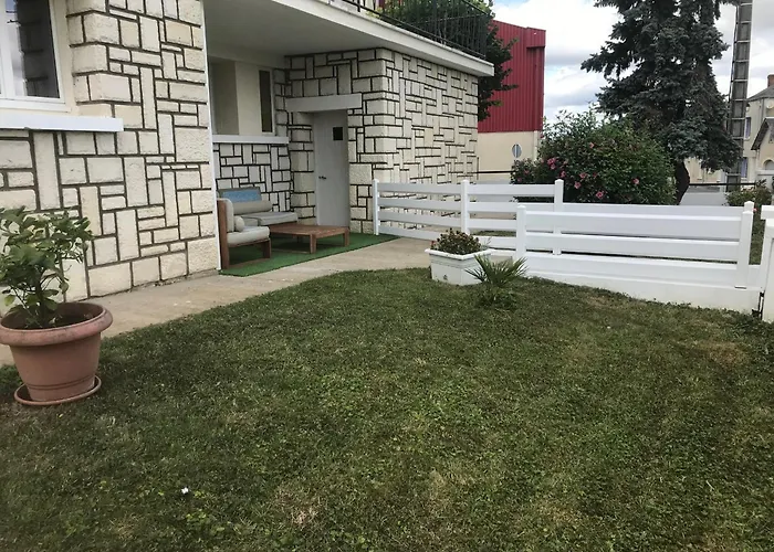 T2 Avec Jardin, Terrasse Et Wifi A 1km Des Thermes - Fr-1-541-156 Apartamento La Roche-Posay